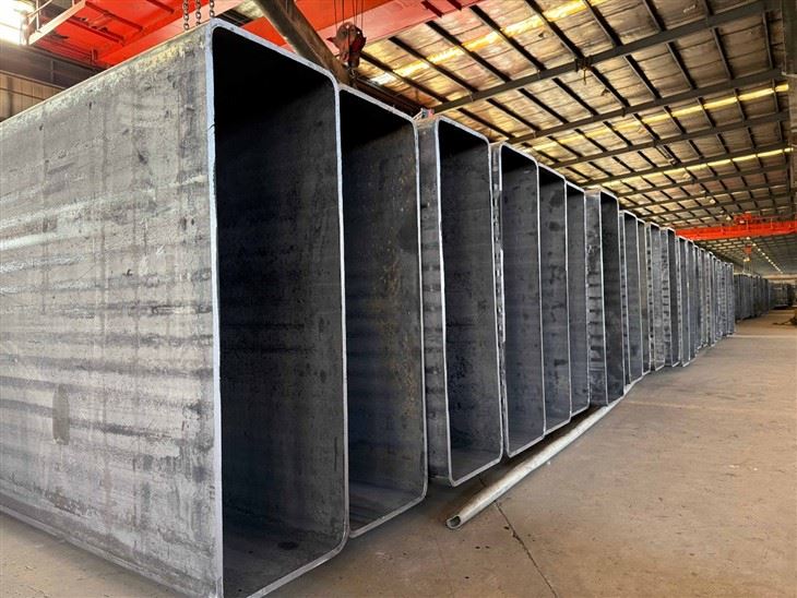 LARGE ERW RECTANGULAR TUBE suppliers