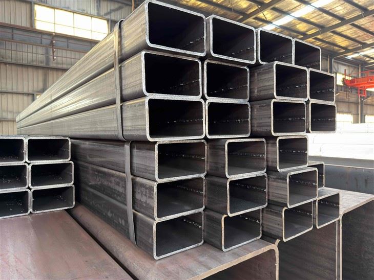 MS Rectangular Hollow Pipe