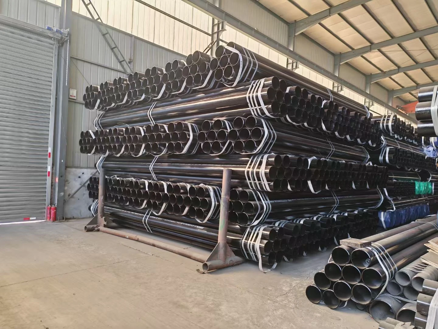 SS400 carbon Steel Pipe SS400 carbon Steel Pipe