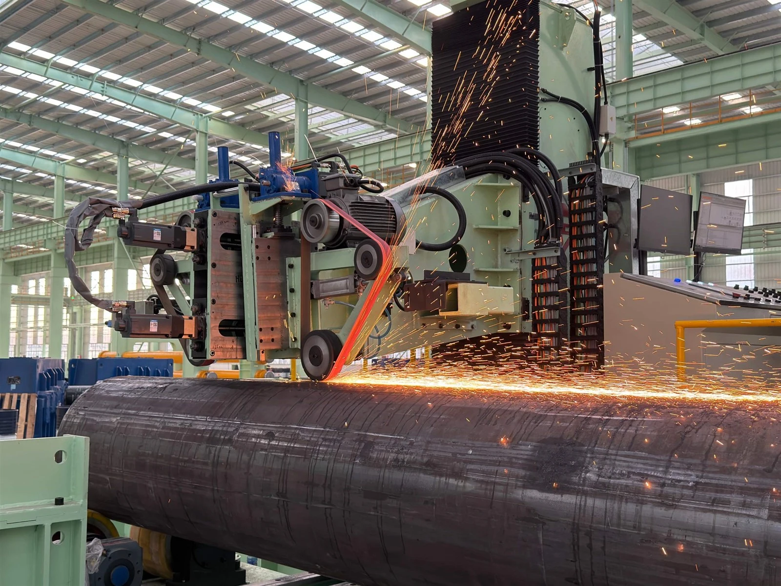 BRISK STEEL LSAW PRODUCT LINE BRISK STEEL LSAW PRODUCT LINE